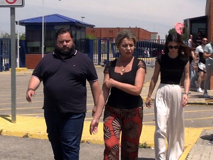 CHEMA, MARÍA JOSÉ Y SAMARA ACUDEN A VER A ANTONIO TEJADO A PRISIÓN