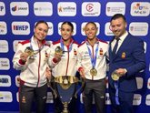 Foto: El equipo español femenino de kata se proclama campeón de Europa
