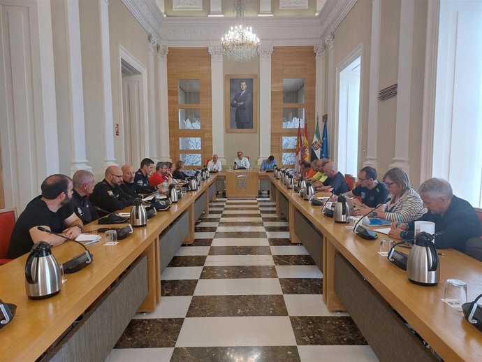 Reunión de la Junta de Seguridad del Womad Cáceres celebrada este domingo