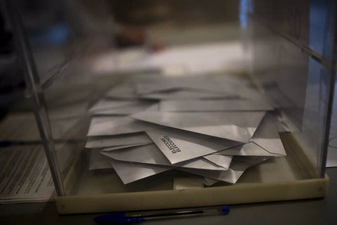 Una urna electoral a la Universitat de Barcelona