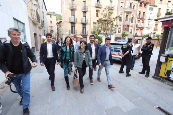 La candidata d'Aliança Catalana (AC) Sílvia Orriols a la seva seu a Ripoll (Girona)