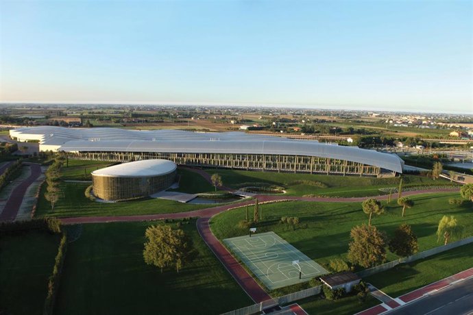 Archivo - Vista aérea de la sede central de Technogym en Césena (Italia).