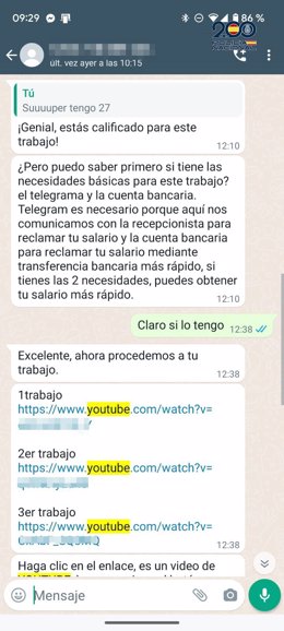 La estafa se recibe por WhatsApp o redes sociales