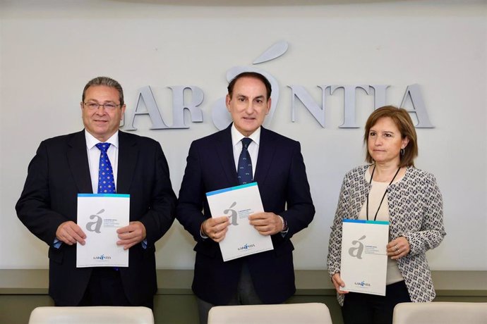 Presentación del V Informe 'Financiación de pymes y autónomos de Andalucía' de Garántia.