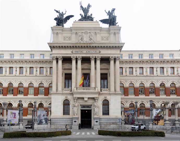 Archivo - Fachada del Ministerio de Agricultura, Pesca y Alimentación 