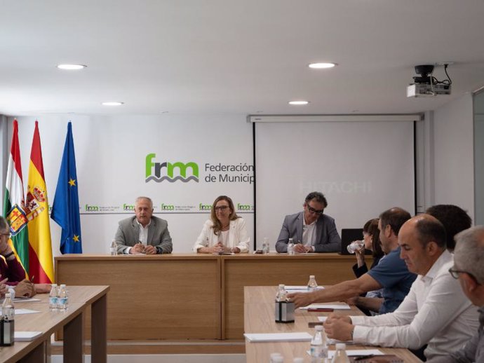 El Gobierno de La Rioja informa a la FRM de las ayudas a entidades locales ya disponibles para la adquisición y mejora del suelo industrial