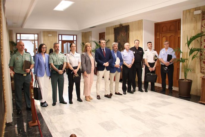 Representantes de la Junta Local de Seguridad con motivo del dispositivo para la Feria de Nuestra Señora de la Salud de Córdoba 2024.