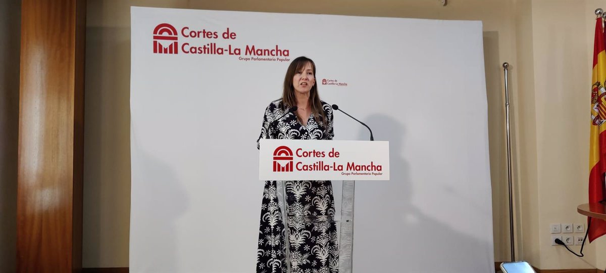 PP tacha de  teatrillo  el ofrecimiento de PSOE y dice que la  primera rúbrica  es la del pacto regional