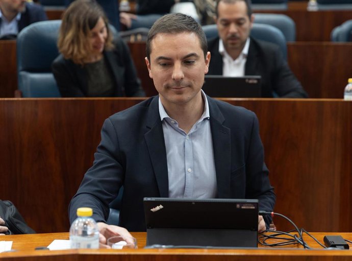 El portavoz del PSOE en la Asamblea, Juan Lobato.