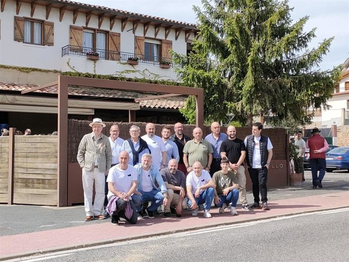Participantes de la tercera edición de 'Cocinas de Pueblo' en Venta de Moncalvillo en Daroca de Rioja