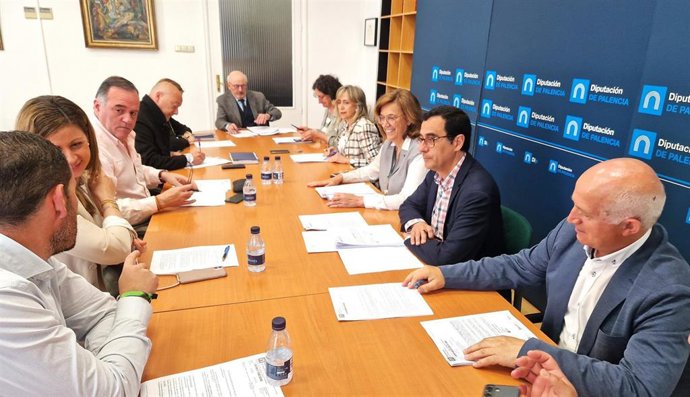 Junta de Gobierno de la Diputación de Palencia presidida por Ángeles Armisén