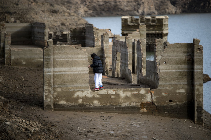 Imagen de archivo - Vista del pantano de Sau, a 22 de enero de 2024, en Barcelona, Catalunya (España). 