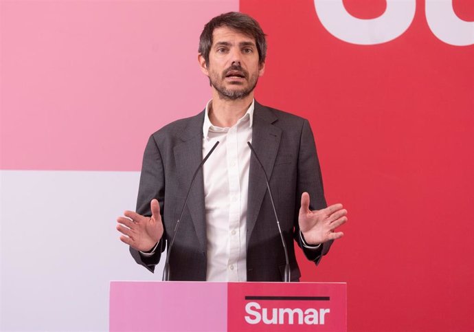 El portavoz de Sumar, Ernest Urtasun, durante una rueda de prensa tras la Ejecutiva del partido, a 13 de mayo de 2024, en Madrid (España). 