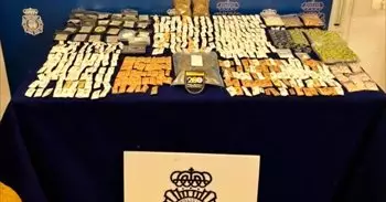 Detenido en Teruel, en un control de vehículos, por llevar un maletín con más de 600 dosis de diversas drogas