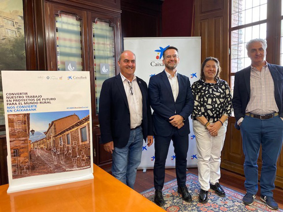 CaixaBank y los tres Grupos de Acción Local de La Rioja impulsan el emprendimiento rural con el programa Tierra de Oportunidades