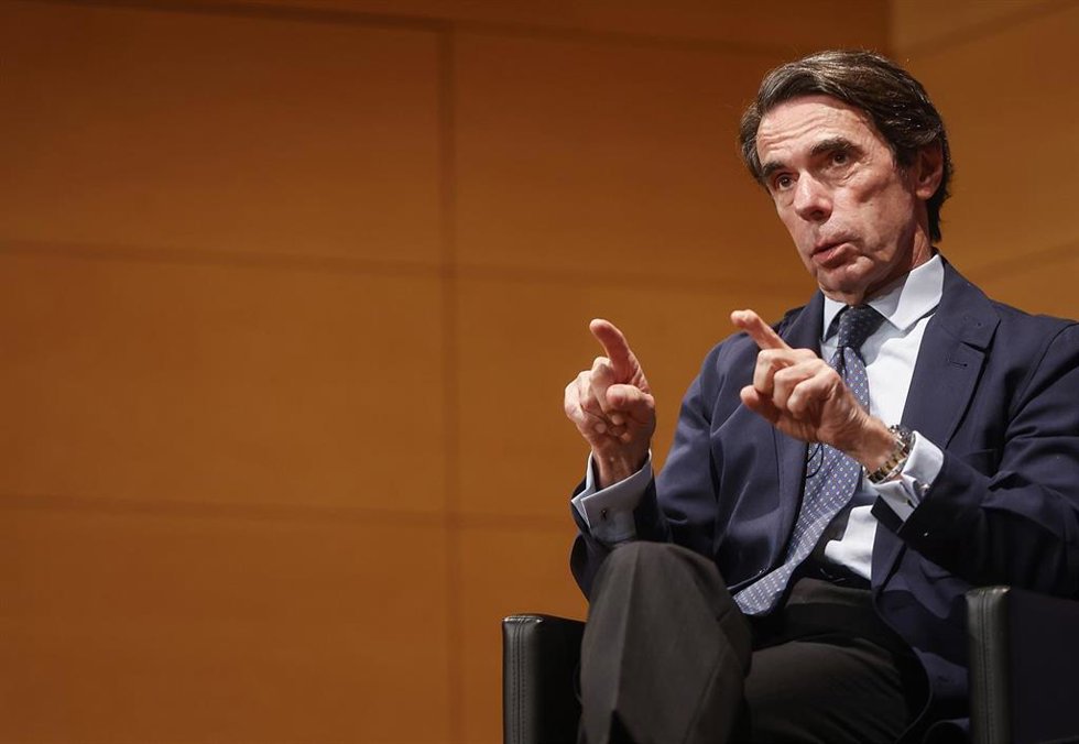 El expresidente del Gobierno José María Aznar, durante la inauguración de las Jornadas 'Memoria y Legado de la Transición', en la sede de la Fundación Bancaja, a 6 de mayo de 2024, en Valencia, Comunidad Valenciana (España). El próximo 9 de mayo José Ma