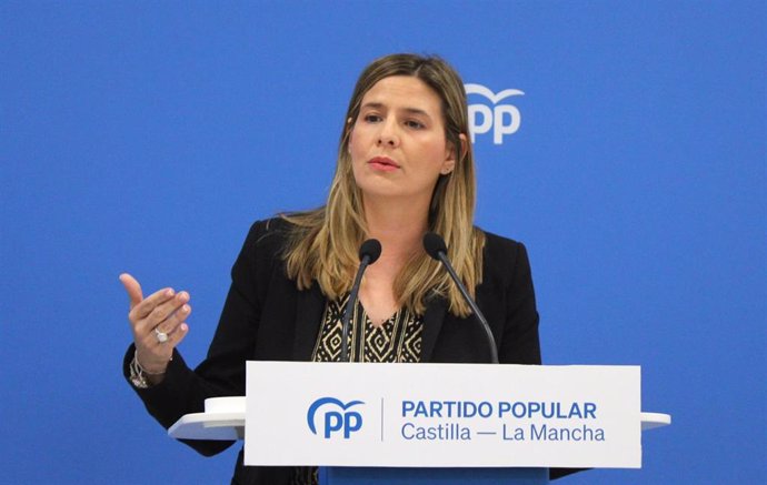 Archivo - La secretaria general y portavoz parlamentaria del Partido Popular de Castilla-La Mancha, Carolina Agudo