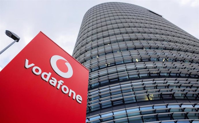 Archivo - FILED - 24 January 2024, North Rhine-Westphalia, Düsseldorf: View of the Vodafone Campus, the headquarters of mobile communications provider Vodafone. Photo: Rolf Vennenbernd/dpa