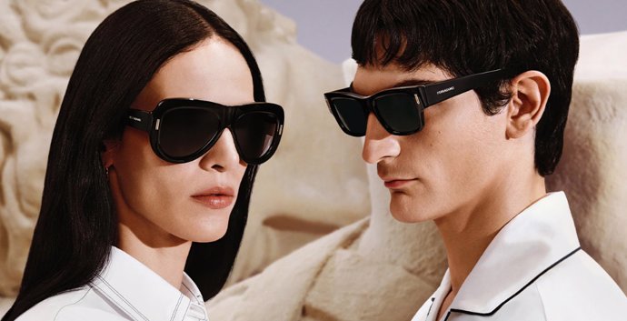 La nueva colección de Ferragamo eyewear reinterpreta algunos de los emblemas icónicos de la exclusiva firma italiana