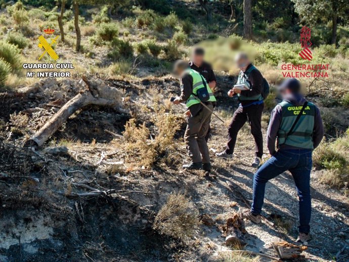 Investigado por dos delitos de incendio forestal y 19 conatos en la Sierra de la Carrasqueta en Xixona (Alicante).