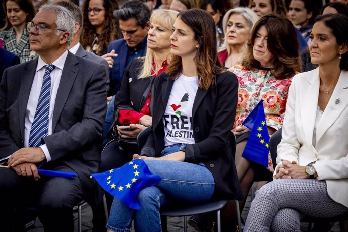 Archivo - La portavoz de Más Madrid en el Ayuntamiento, Rita Maestre, ha mostrado su rechazo a la guerra con una camiseta por una Palestina libre