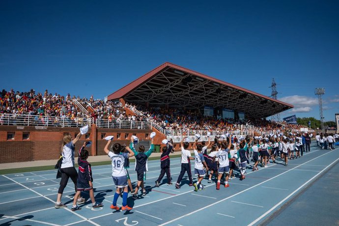 Archivo - Niños en una competición deportiva