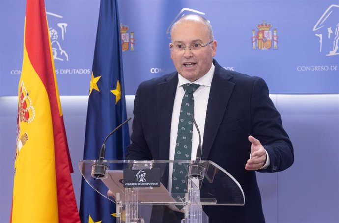 El portavoz del PP en el Congreso, Miguel Tellado, durante una rueda de prensa sobre actualidad en el Congreso de los Diputados, a 7 de mayo de 2024, en Madrid (España).