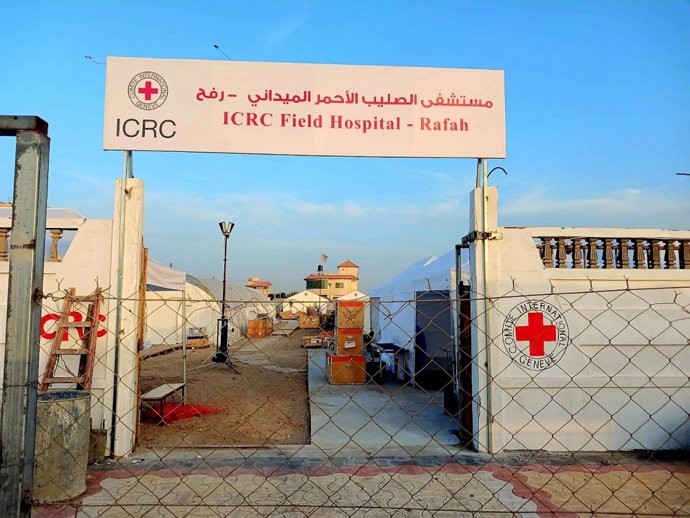 Hospital de campaña en Rafá, en la Franja de Gaza, impulsado por el CICR