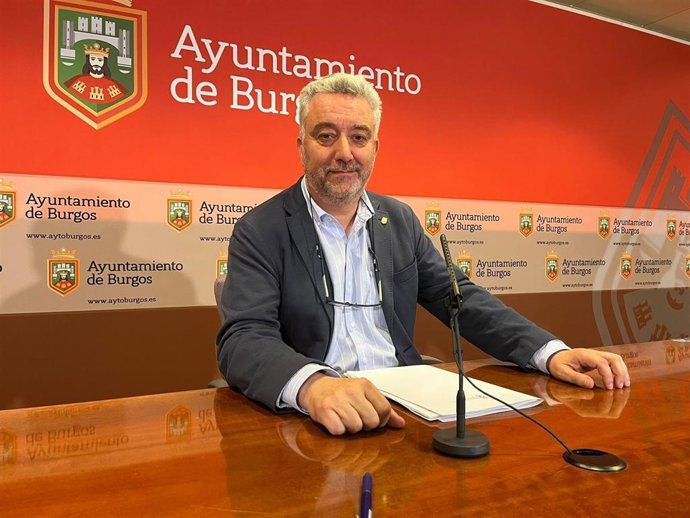 Carlos Niño, durante la rueda de prensa de esta mañana.