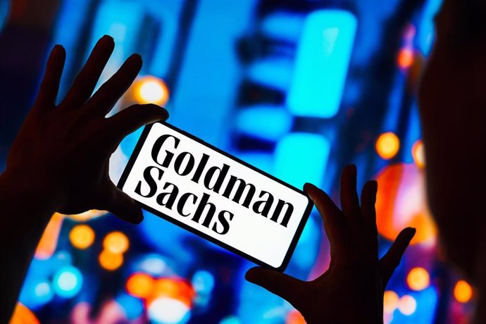 Archivo - May 4, 2023, Brazil: In this photo illustration, the Goldman Sachs Group logo is displayed on a smartphone screen.