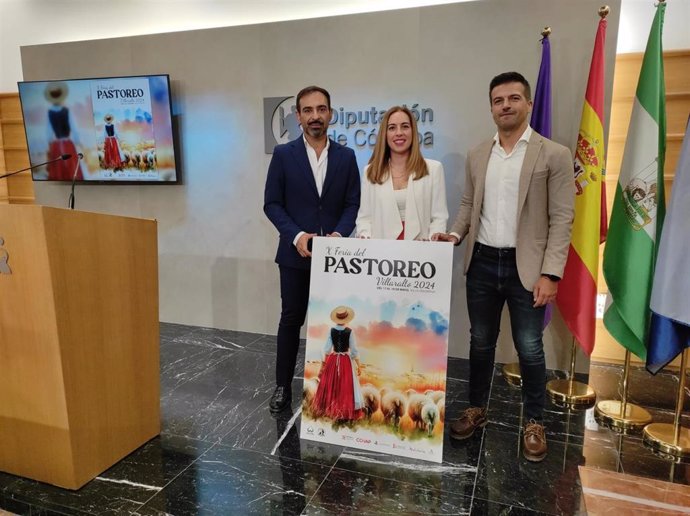 Romero (izda.) y Valverde (centro) en la presentación de la Feria de Pastoreo de Villaralto.