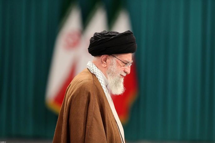 HANDOUT - 10 May 2024, Iran, Teheran: Iranian Supreme Leader Ayatollah Ali Khamenei leaves after casting his ballot during the parliamentary runoff elections in Tehran. Photo: -/Iranian Supreme Leader's Office/dpa - ATTENTION: editorial use only and onl
