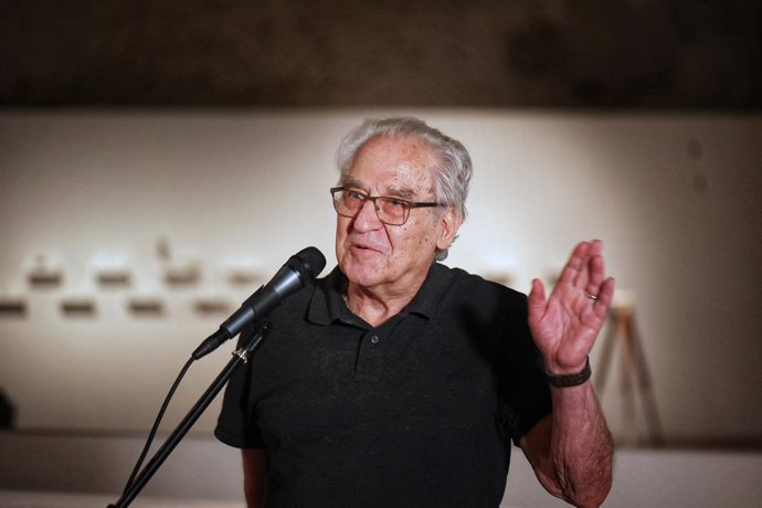 L'artista Luis Camnitzer presenta al Centre del Carme Cultura Contempornia l'exposició '(inserte título aquí)'