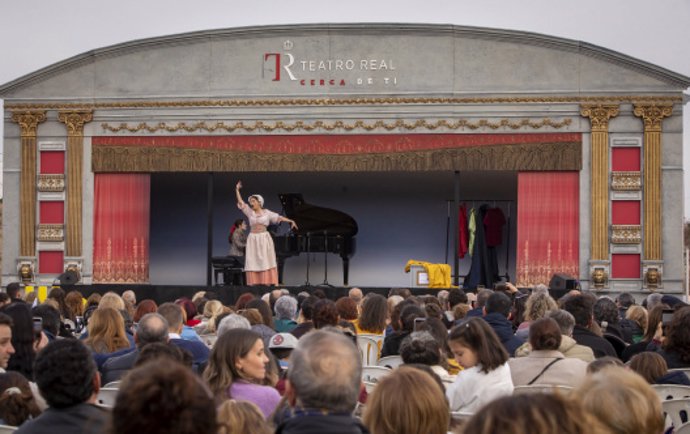 La Carroza del Real llega este sábado a la Plaza del Mercado con el espectáculo 'Mozart Revolution'