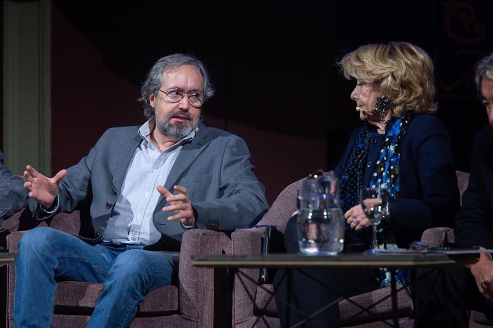 Archivo - El exdirigente de Ciudadanos y número 3 de Vox a las elecciones europeas, Juan Carlos Girauta, durante un debate en el Ateneo de Madrid, a 19 de enero de 2024, en Madrid (España), junto a la expresidenta de la Comunidad de Madrid, Esperanza Ag