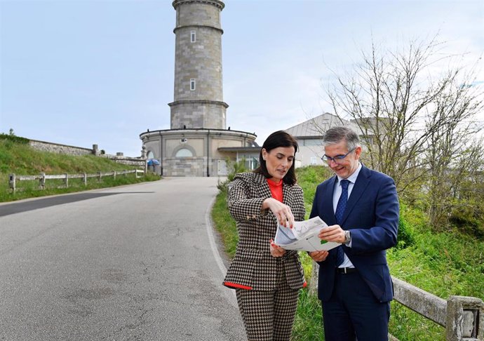 Santander aprobará próximamente el convenio con el Puerto para la mejora de accesos al Faro de Cabo Mayor