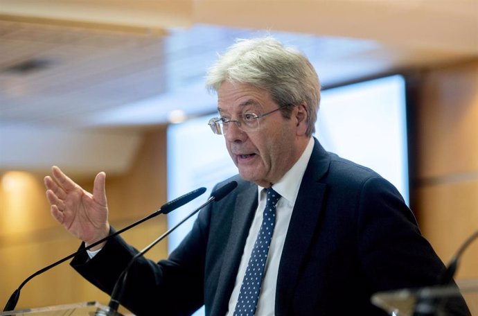 Archivo - El comisario europeo de Economía, Paolo Gentiloni