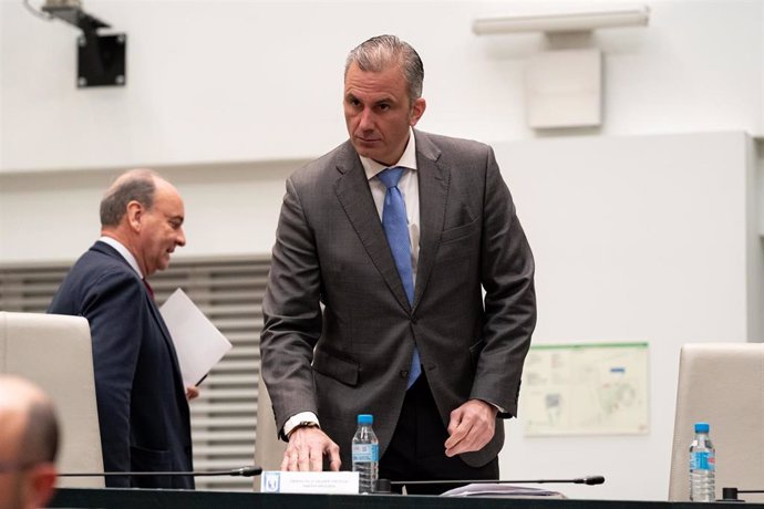 Archivo - El portavoz de Vox en el Ayuntamiento, Javier Ortega Smith, durante un pleno en el Ayuntamiento de Madrid 