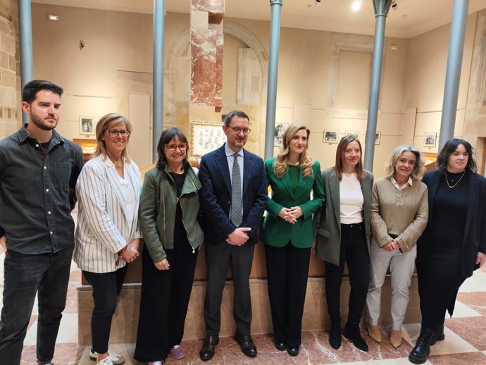 Inauguración de la muestra 'El álbum familiar' en el Archivo Histórico Provincial de Soria