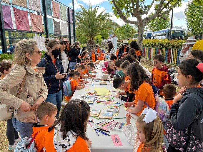 Más de 600 escolares celebran en Robledollano la XV Convivencia del Geoparque Villuercas-Ibores-Jara