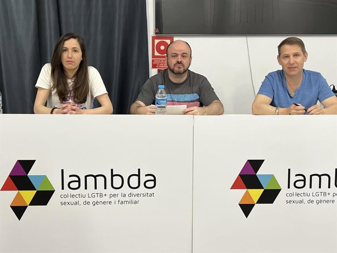 Roda de premsa del collectiu LGTB+ per la diversitat sexual, de gnere i familiar Lambda, junt amb Avegal i FELGTBI+, per a presentar la data de manifestació de l'Orgull LGTBI 2024 a Valncia.