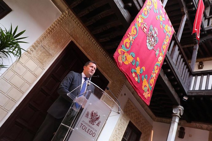 El alcalde de Toledo, Carlos Velázquez, presenta la programación del Corpus Christi 2024.