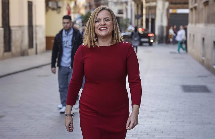 Archivo - La delegada del Gobierno, Pilar Bernabé, a su llegada a su reunión con el presidente de la Generalitat de la Comunidad Valenciana, Carlos Mazón, en el Palau de la Generalitat, a 17 de enero de 2024, en Valencia, Comunidad Valenciana (España).