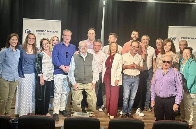 Congreso local del PP de Carcabuey, que ha elegido a María del Castillo López como presidenta.