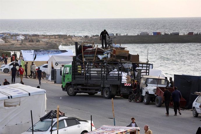 Ascienden a unos 600.000 los palestinos huidos de Rafá ante la intensificación de los ataques de Israel