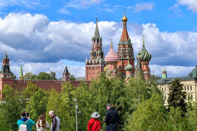 Vista del Kremlin y el Templo de San Basilio, Moscú