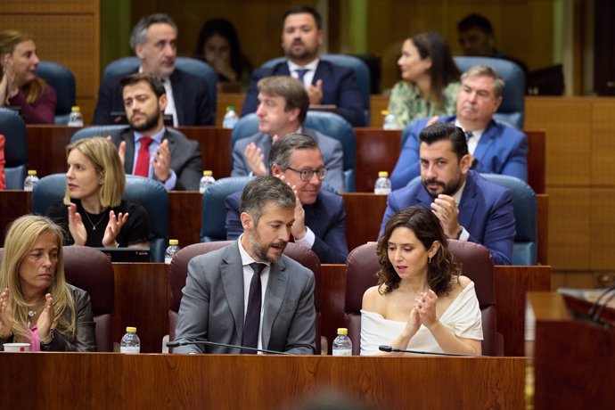 La bancada popular durante un pleno en la Asamblea de Madrid, a 16 de mayo de 2024, en Madrid (España).