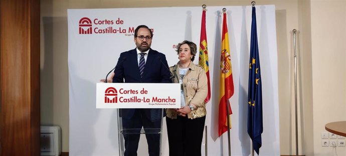 El presidente del PP Paco Núñez y la represante del PP en la FEMP, Ana Cantarero.