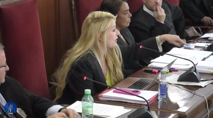 La abogada de la hermana y la madre de Manuela Chavero, Verónica Guerrero, expone su informe final en el juicio