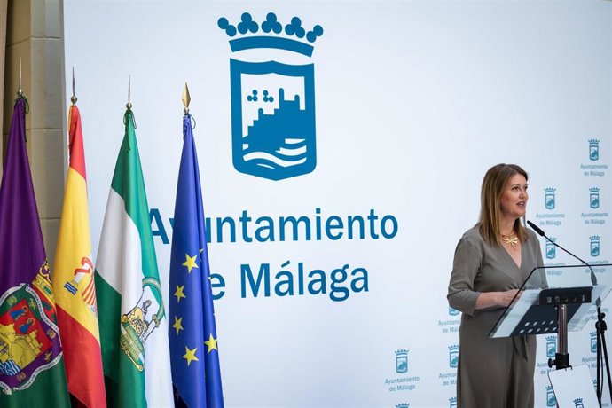 La concejala delegada del Área de Urbanismo, Carmen Casero, en rueda de prensa